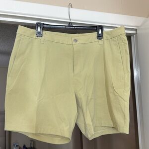 Lululemon Commission Classic-Fit Short 7"
Oxford